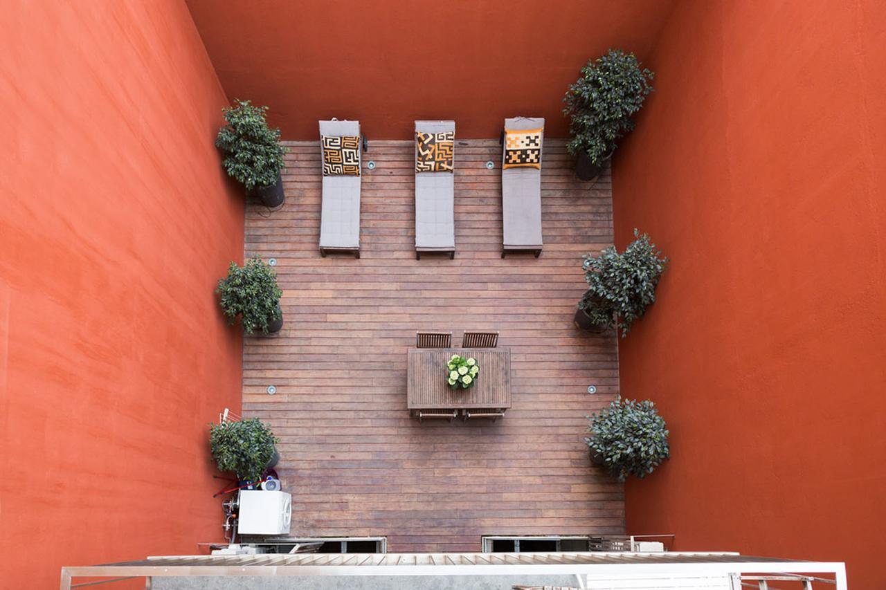 My Space Barcelona Pool City Center Exterior photo